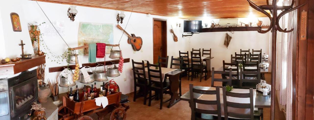 Yakovtsi 雅克维兹旅馆酒店 外观 照片
